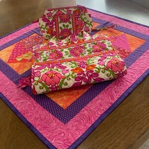 ❣️Vera Bradley Pink and Purple Floral Bag Set